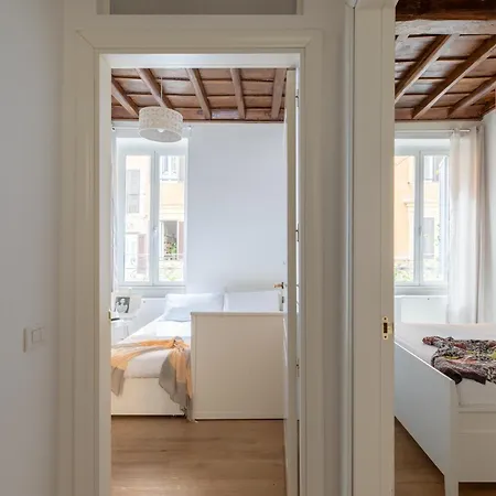 아파트 Iflat Monti Charming & Cozy By The Colosseum